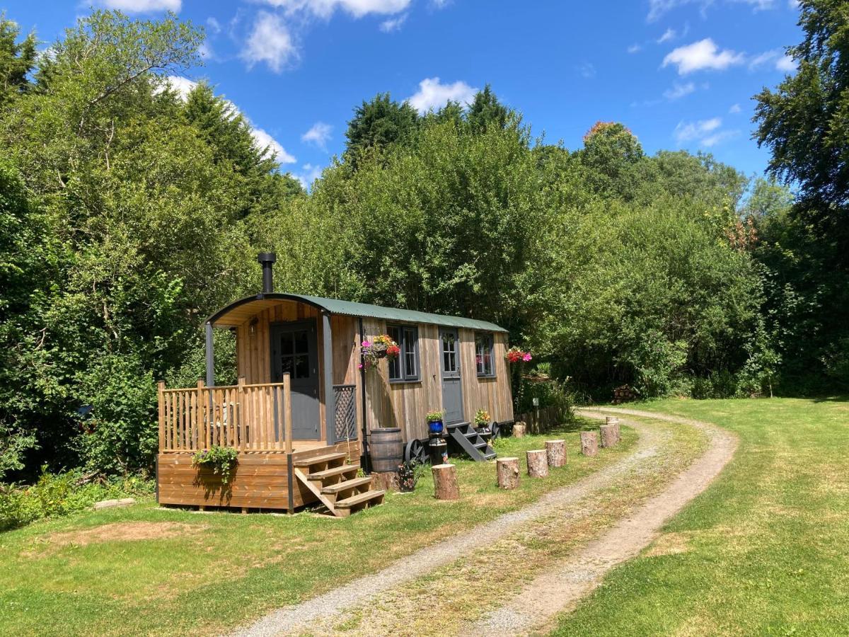 Brook The Shepherd Hut Saltash Ngoại thất bức ảnh